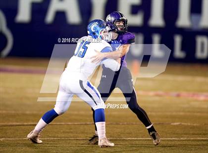 Thumbnail 2 in Fayetteville vs. Conway (AAA 7A Quarterfinal) photogallery.