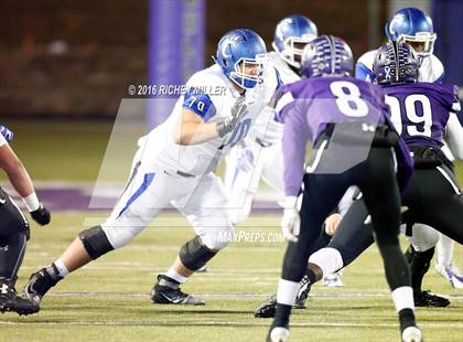 Thumbnail 2 in Fayetteville vs. Conway (AAA 7A Quarterfinal) photogallery.