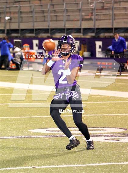 Thumbnail 1 in Fayetteville vs. Conway (AAA 7A Quarterfinal) photogallery.