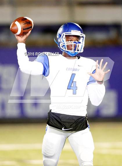Thumbnail 2 in Fayetteville vs. Conway (AAA 7A Quarterfinal) photogallery.