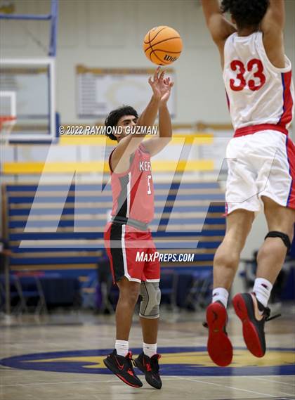 Thumbnail 2 in Buchanan vs. Kerman photogallery.