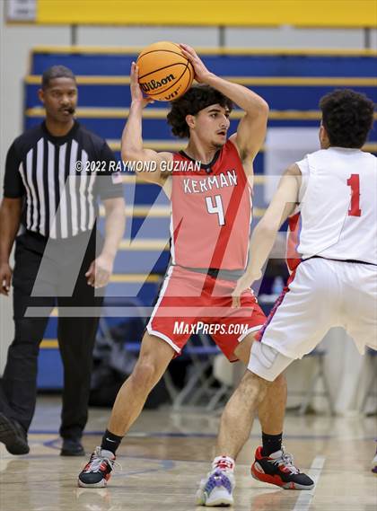 Thumbnail 2 in Buchanan vs. Kerman photogallery.
