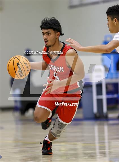 Thumbnail 3 in Buchanan vs. Kerman photogallery.