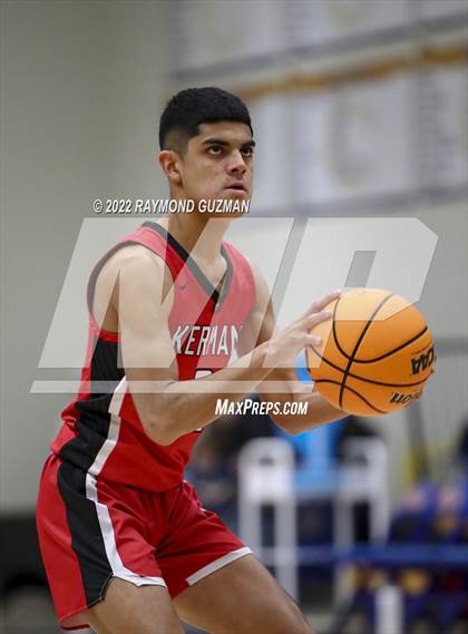 Thumbnail 3 in Buchanan vs. Kerman photogallery.