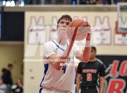 Thumbnail 3 in Ft Wayne Blackhawk Christian v 21st Century Gary (IHSAA 2A Semifinal) photogallery.