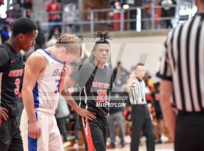 Thumbnail 2 in Ft Wayne Blackhawk Christian v 21st Century Gary (IHSAA 2A Semifinal) photogallery.