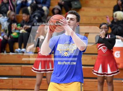 Thumbnail 1 in Ft Wayne Blackhawk Christian v 21st Century Gary (IHSAA 2A Semifinal) photogallery.