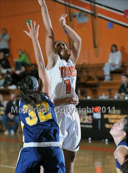Thumbnail 3 in El Segundo vs. South Pasadena (San Gabriel Valley Classic) photogallery.