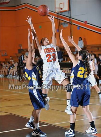 Thumbnail 2 in El Segundo vs. South Pasadena (San Gabriel Valley Classic) photogallery.