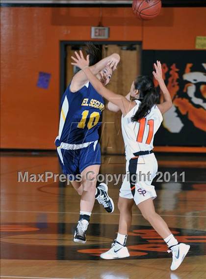 Thumbnail 1 in El Segundo vs. South Pasadena (San Gabriel Valley Classic) photogallery.