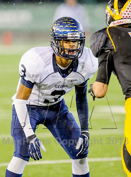 Thumbnail 2 in Elk Grove vs. Del Oro (CIF SJS D2 Final) photogallery.