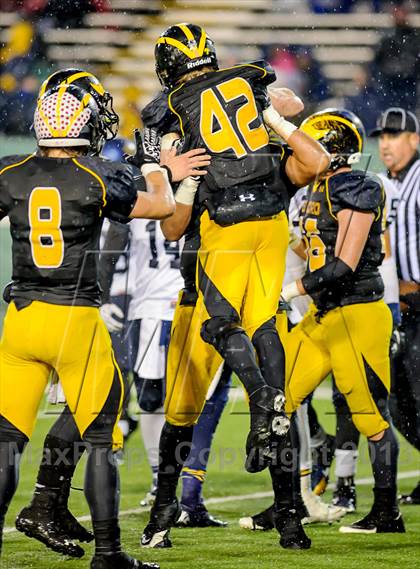 Thumbnail 2 in Elk Grove vs. Del Oro (CIF SJS D2 Final) photogallery.