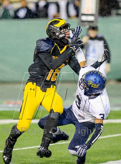 Thumbnail 1 in Elk Grove vs. Del Oro (CIF SJS D2 Final) photogallery.