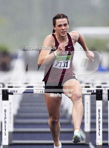 Thumbnail 3 in Bob Hayes Invitational (110 Meter Hurdles) photogallery.