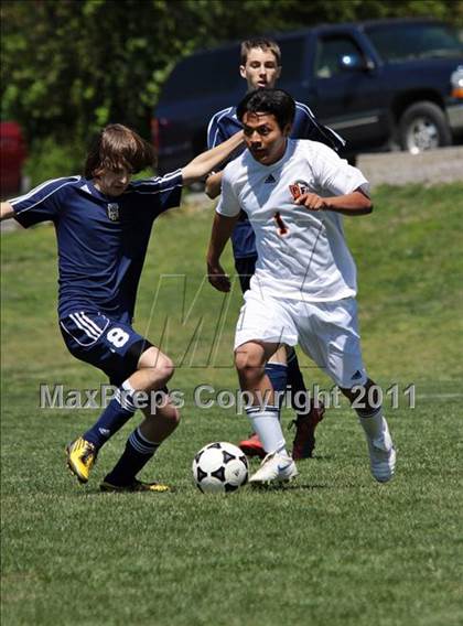 Thumbnail 3 in Seymour vs. Pigeon Forge photogallery.