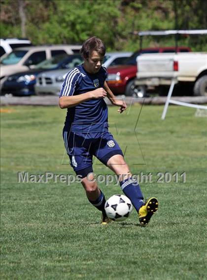 Thumbnail 2 in Seymour vs. Pigeon Forge photogallery.