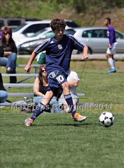 Thumbnail 3 in Seymour vs. Pigeon Forge photogallery.