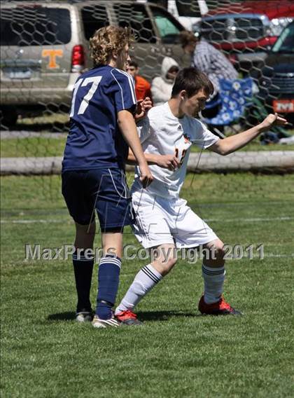 Thumbnail 3 in Seymour vs. Pigeon Forge photogallery.