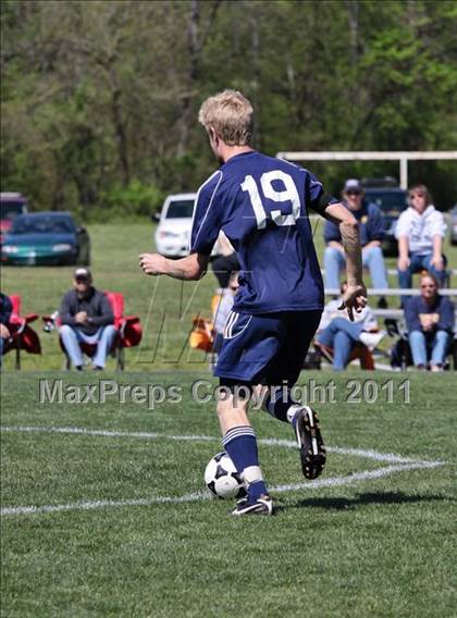 Thumbnail 3 in Seymour vs. Pigeon Forge photogallery.