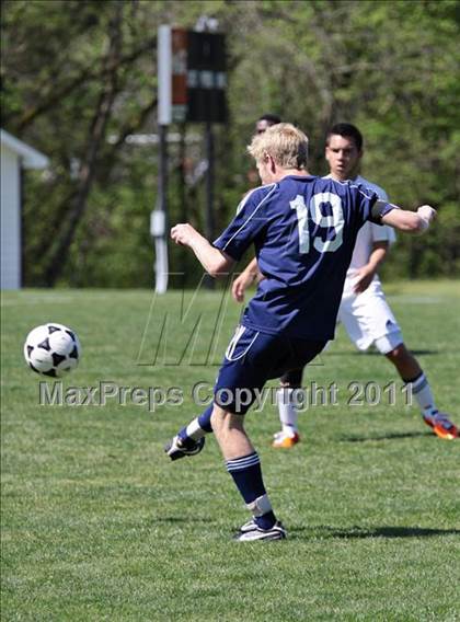 Thumbnail 2 in Seymour vs. Pigeon Forge photogallery.