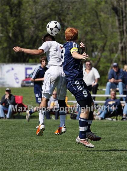 Thumbnail 3 in Seymour vs. Pigeon Forge photogallery.
