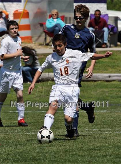 Thumbnail 2 in Seymour vs. Pigeon Forge photogallery.