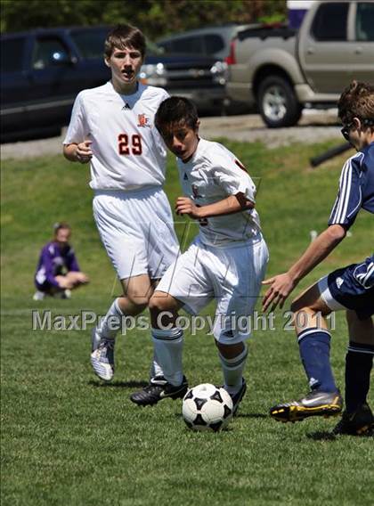 Thumbnail 2 in Seymour vs. Pigeon Forge photogallery.