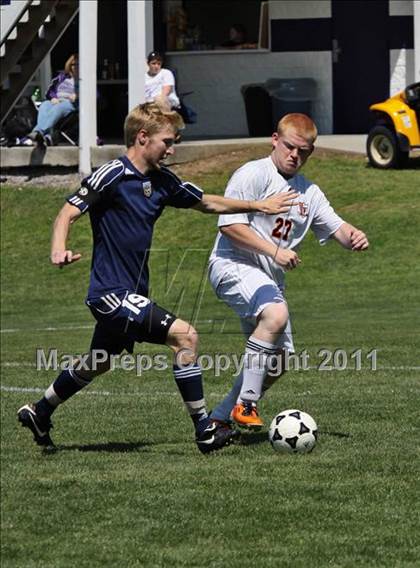 Thumbnail 2 in Seymour vs. Pigeon Forge photogallery.