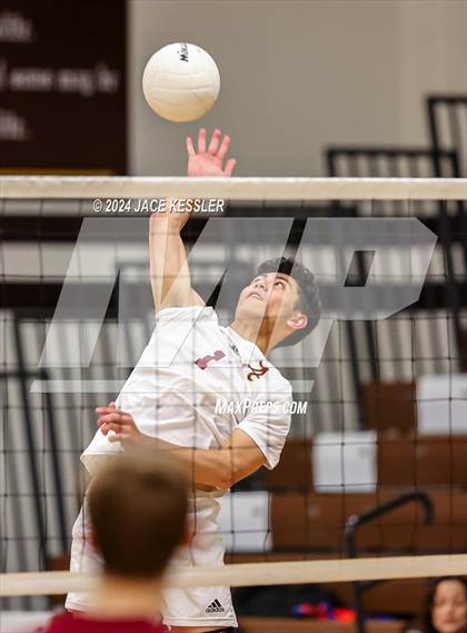 Thumbnail 3 in Bishop Alemany @ Crespi photogallery.