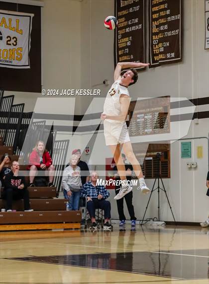 Thumbnail 2 in Bishop Alemany @ Crespi photogallery.