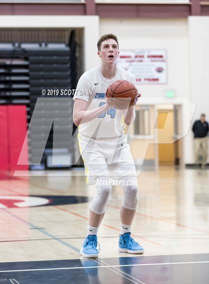 Thumbnail 3 in Leigh v Leland (CIF CCS D2 Semifinals) photogallery.