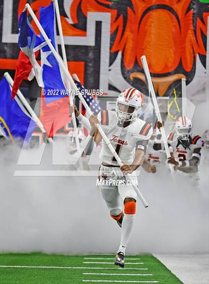 Thumbnail 3 in Texas vs. Lone Star photogallery.