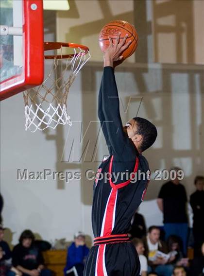 Thumbnail 3 in Clovis East vs. Centennial (Modesto Christian Holiday Hoops)  photogallery.