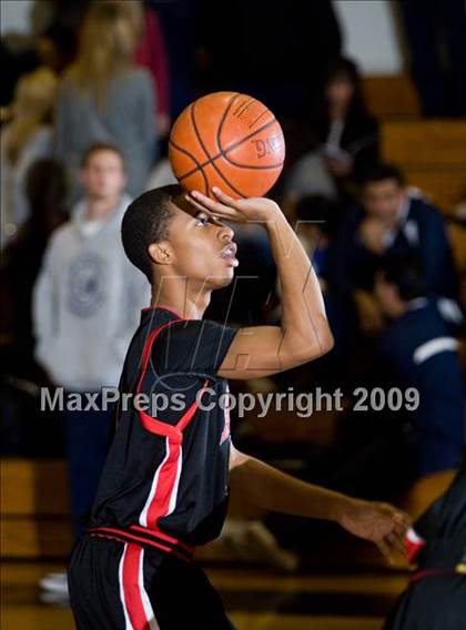 Thumbnail 3 in Clovis East vs. Centennial (Modesto Christian Holiday Hoops)  photogallery.