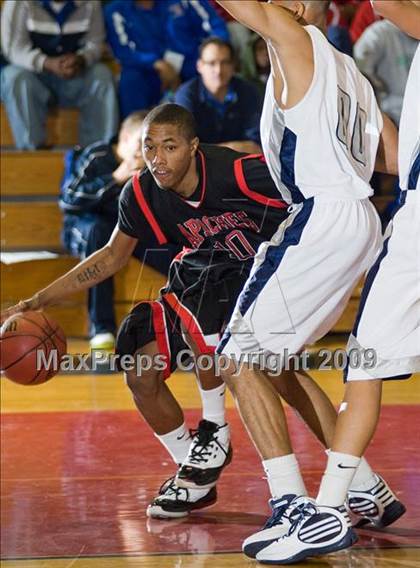 Thumbnail 2 in Clovis East vs. Centennial (Modesto Christian Holiday Hoops)  photogallery.