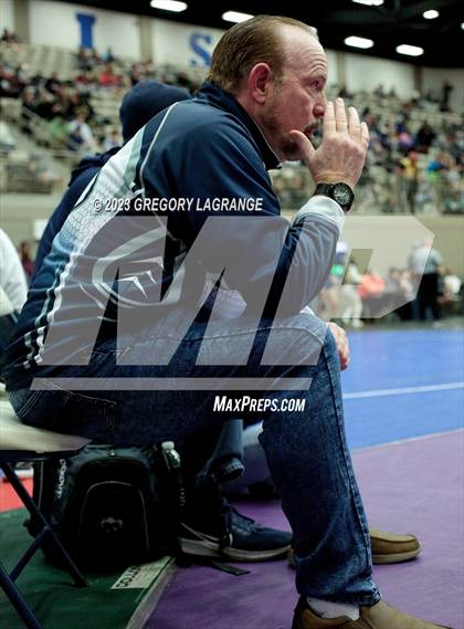 Thumbnail 2 in UIL 6A Region 1 Championships photogallery.