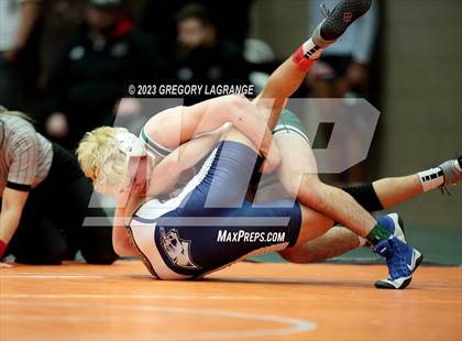 Thumbnail 2 in UIL 6A Region 1 Championships photogallery.