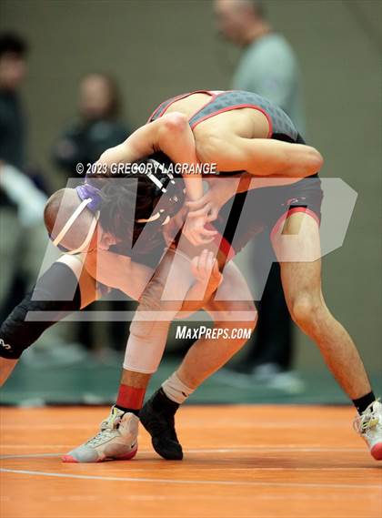 Thumbnail 2 in UIL 6A Region 1 Championships photogallery.