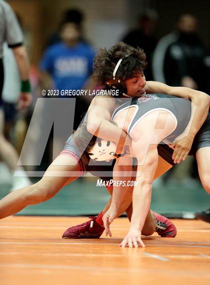 Thumbnail 3 in UIL 6A Region 1 Championships photogallery.