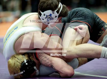 Thumbnail 3 in UIL 6A Region 1 Championships photogallery.
