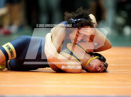 Thumbnail 3 in UIL 6A Region 1 Championships photogallery.