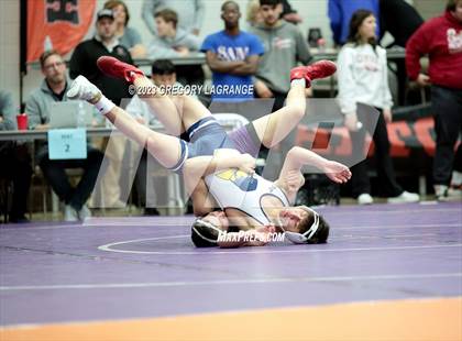 Thumbnail 1 in UIL 6A Region 1 Championships photogallery.