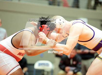 Thumbnail 2 in UIL 6A Region 1 Championships photogallery.