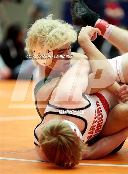 Thumbnail 1 in UIL 6A Region 1 Championships photogallery.