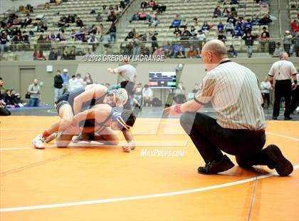Thumbnail 2 in UIL 6A Region 1 Championships photogallery.
