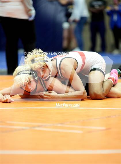 Thumbnail 2 in UIL 6A Region 1 Championships photogallery.