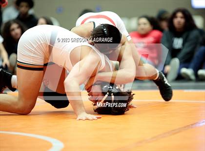 Thumbnail 1 in UIL 6A Region 1 Championships photogallery.