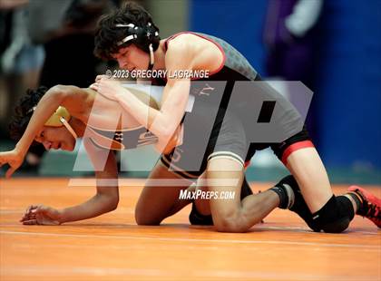 Thumbnail 1 in UIL 6A Region 1 Championships photogallery.