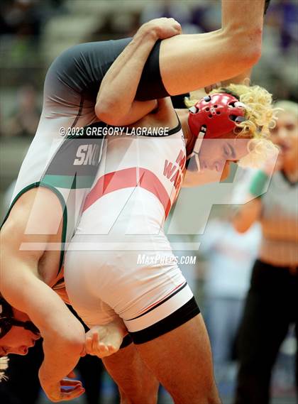 Thumbnail 3 in UIL 6A Region 1 Championships photogallery.