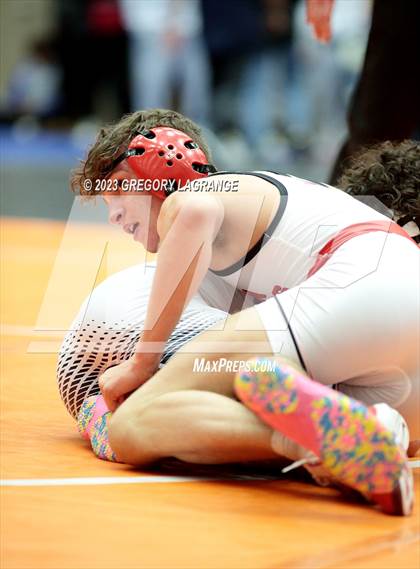 Thumbnail 3 in UIL 6A Region 1 Championships photogallery.
